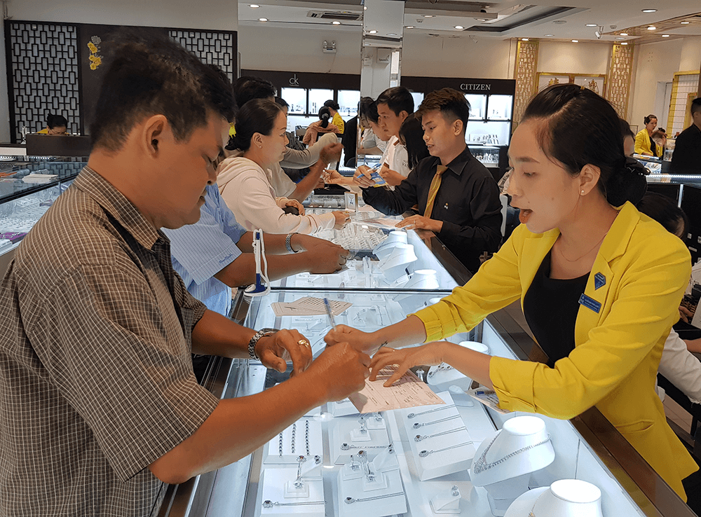 Cần thiết xóa bỏ độc quyền thương hiệu vàng miếng