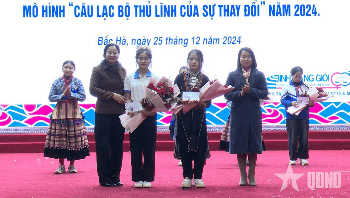Giúp trẻ em dân tộc thiểu số được phát triển toàn diện