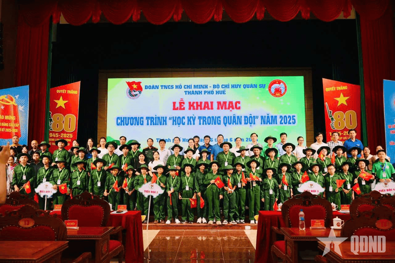 TP Huế: Chương trình “Học kỳ trong Quân đội” với chủ đề “Em là Bộ đội Cụ Hồ”