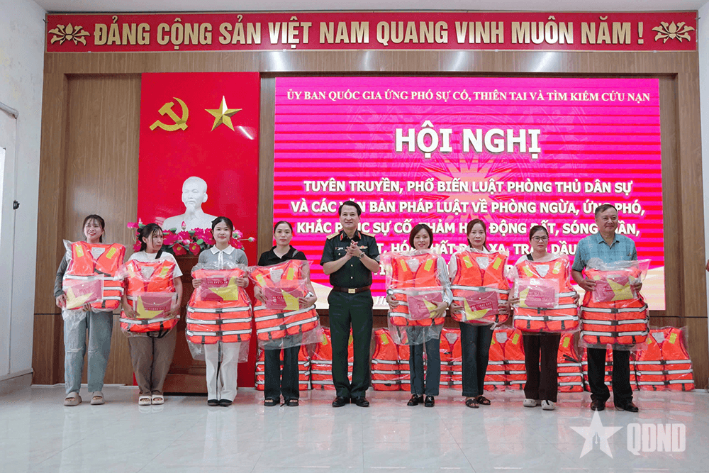 Nâng cao ý thức chấp hành pháp luật cho nhân dân biên giới biển Hải Phòng