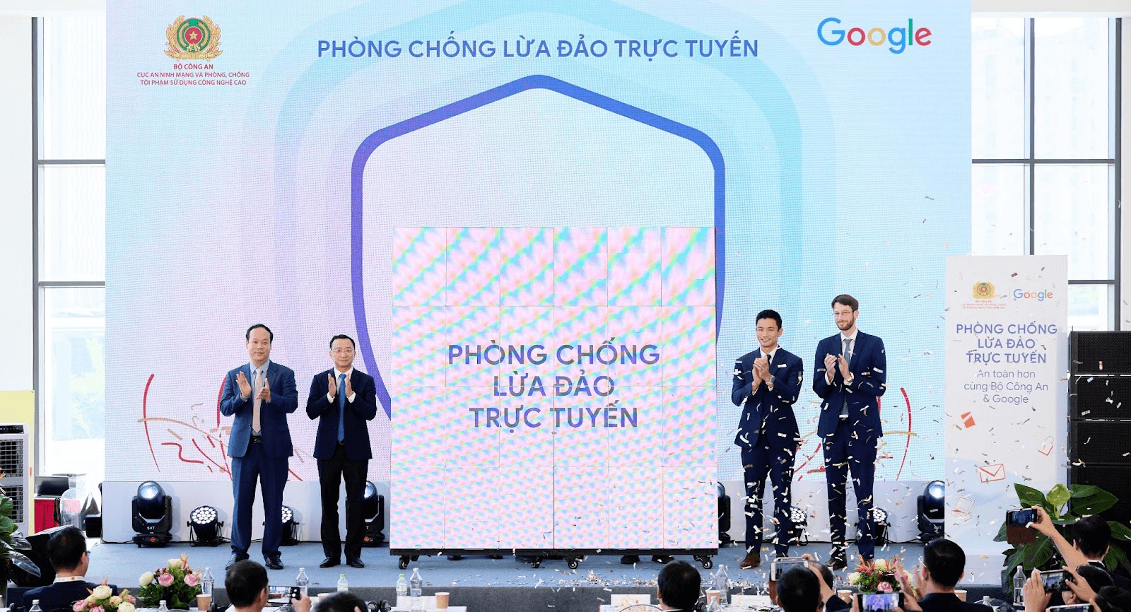 Bảo vệ công dân trên không gian mạng và tạo lập môi trường số an toàn
