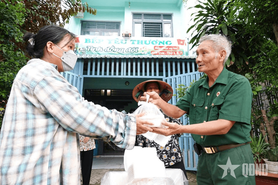 "Ngọn lửa ấm" từ trái tim cựu chiến binh
