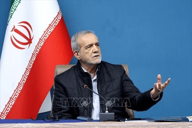 Tổng thống Iran ra sắc lệnh đình chỉ hợp tác với IAEA