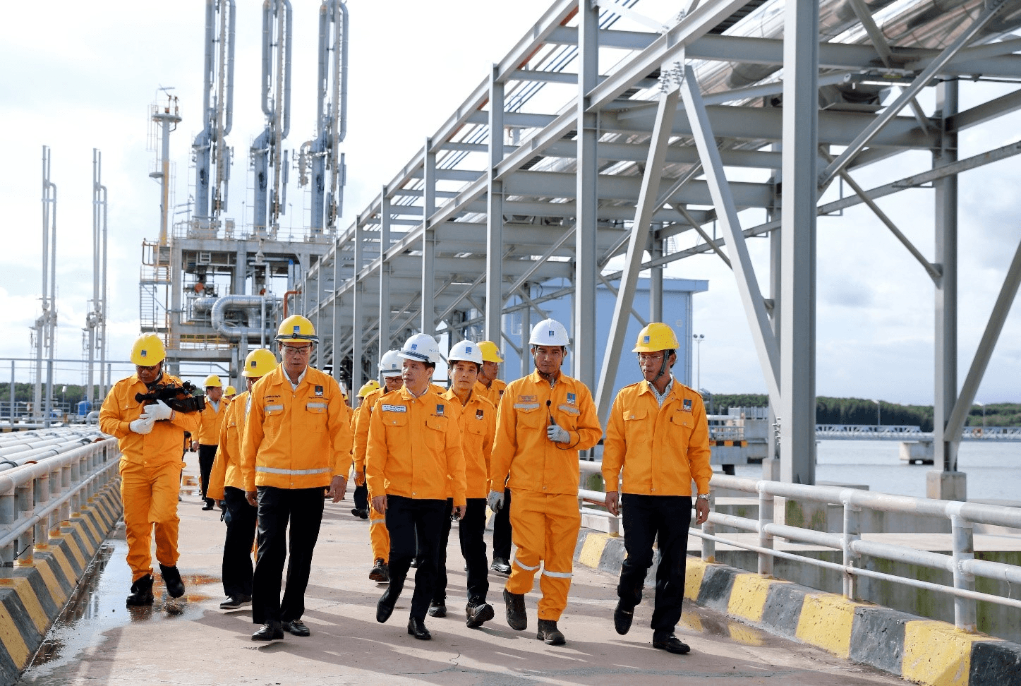 PV GAS vượt kế hoạch 6 tháng đầu năm 2025, tăng tốc cho giai đoạn cuối năm