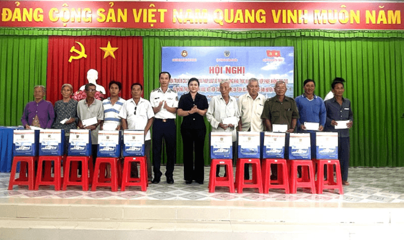 Niềm vui của người dân ở cửa biển Định An