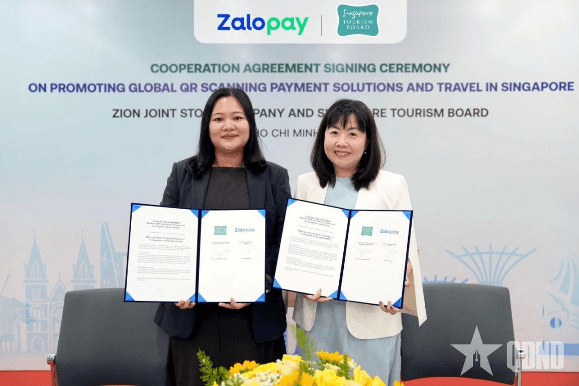 Du khách Việt có thể thanh toán bằng tiền Việt tại Singapore