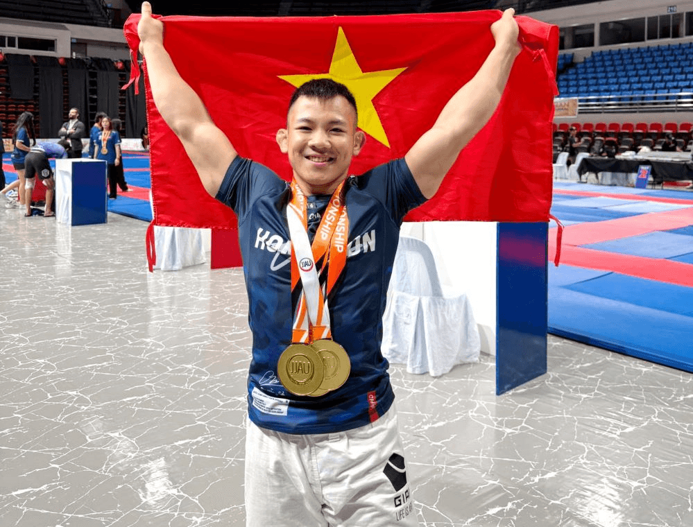 Võ sĩ nhỏ nuôi ước mơ lớn