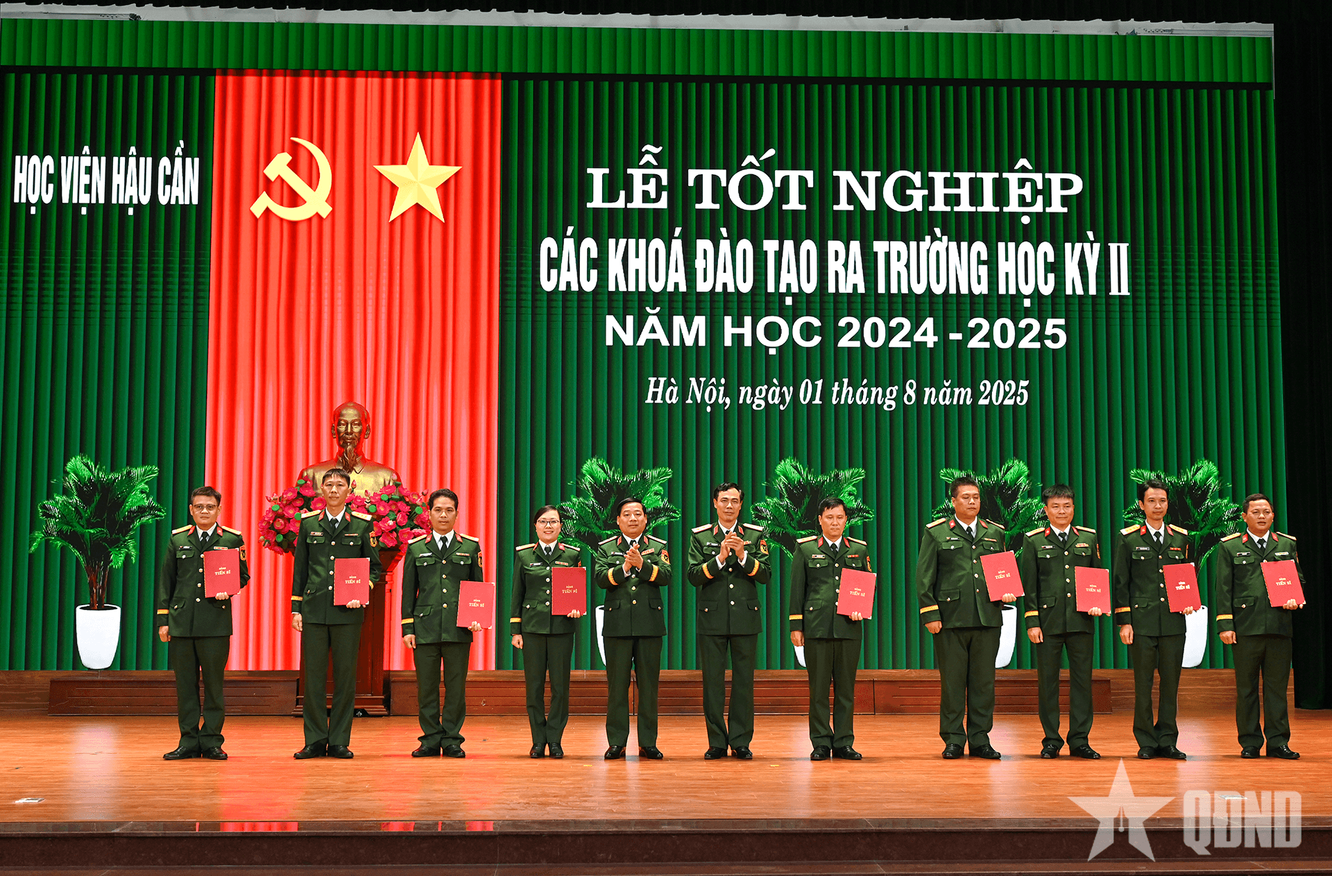 Học viện Hậu cần tổ chức tốt nghiệp các khóa đào tạo