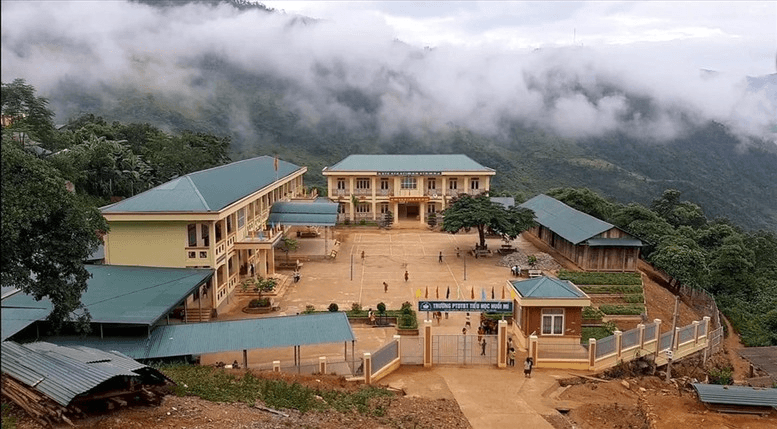 Chung tay xây trường học nơi vùng biên