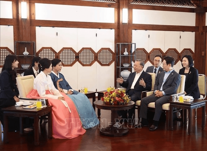 Bản tin thời sự tổng hợp tuần: Đưa quan hệ Việt Nam - Hàn Quốc vào chặng đường mới
