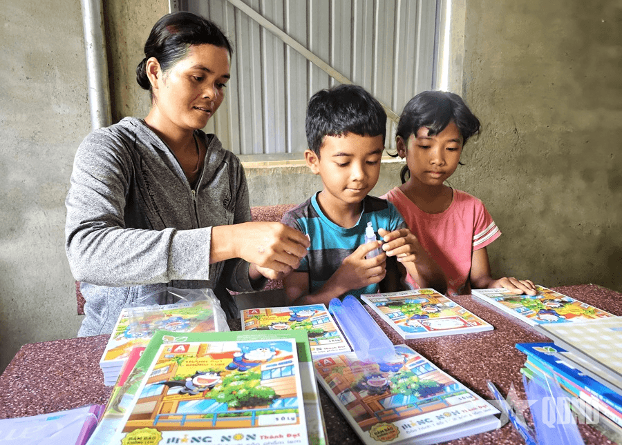 Không để nỗi lo cũ lấn át niềm vui mới