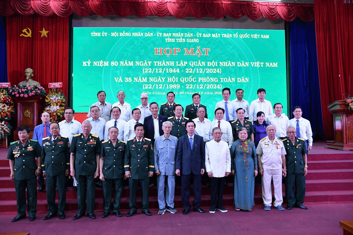 Dự thảo các chế độ đối với sĩ quan Quân đội nghỉ hưu: Chính sách ý nghĩa, thể hiện sự quan tâm, động viên lớn
