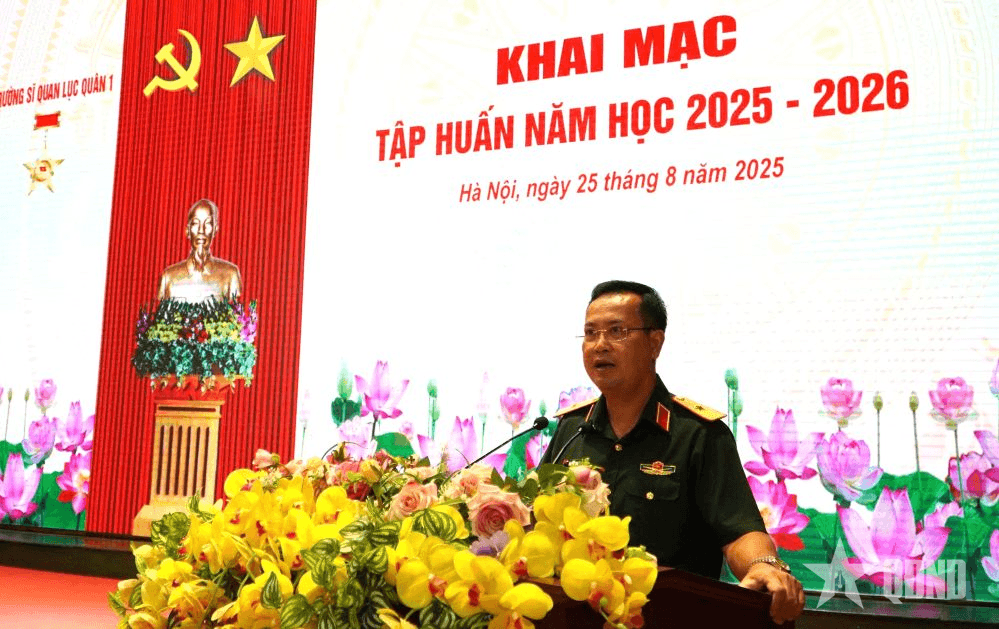 Trường Sĩ quan Lục quân 1 khai mạc tập huấn năm học 2025 - 2026