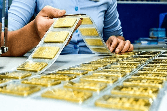 Giá vàng hôm nay (30-8): Tăng sốc 1,7 triệu đồng/lượng, vàng liên tiếp lập đỉnh