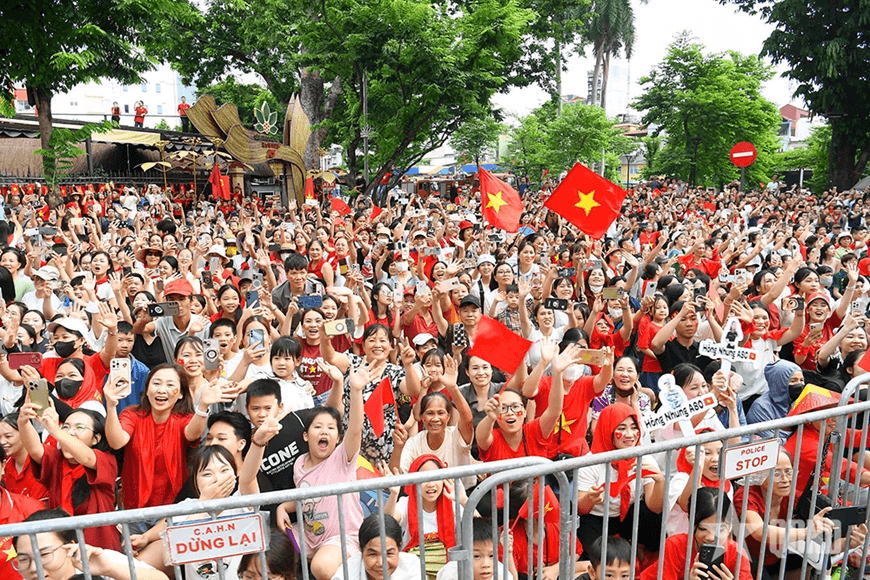 Cháy mãi ngọn lửa yêu nước