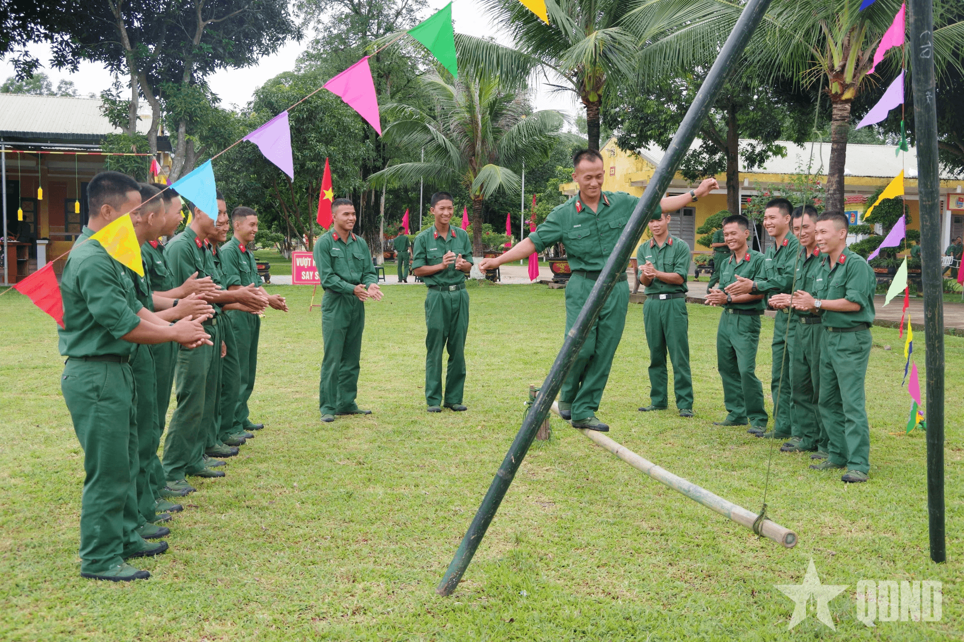 Sư đoàn 968 (Quân khu 4) tổ chức các hoạt động vui chơi mừng Tết Độc lập