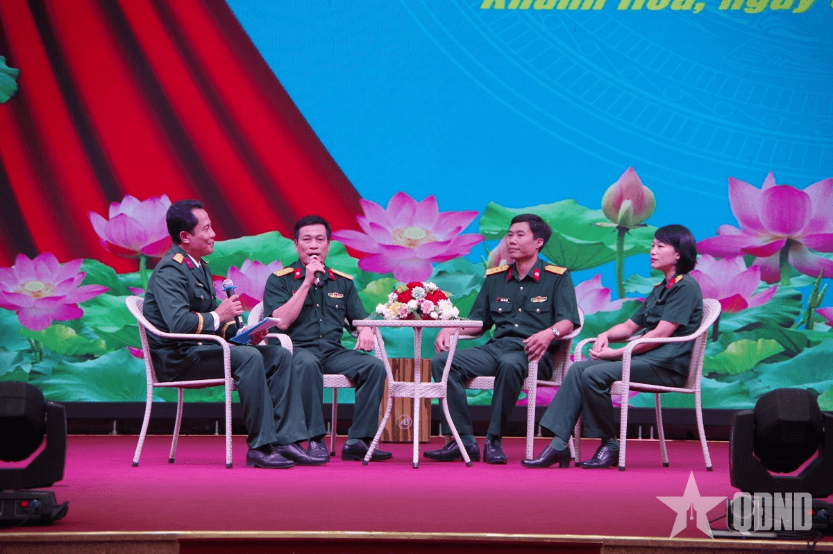 Trường Sĩ quan Thông tin tổ chức tọa đàm “Tự hào truyền thống - Viết tiếp tương lai”