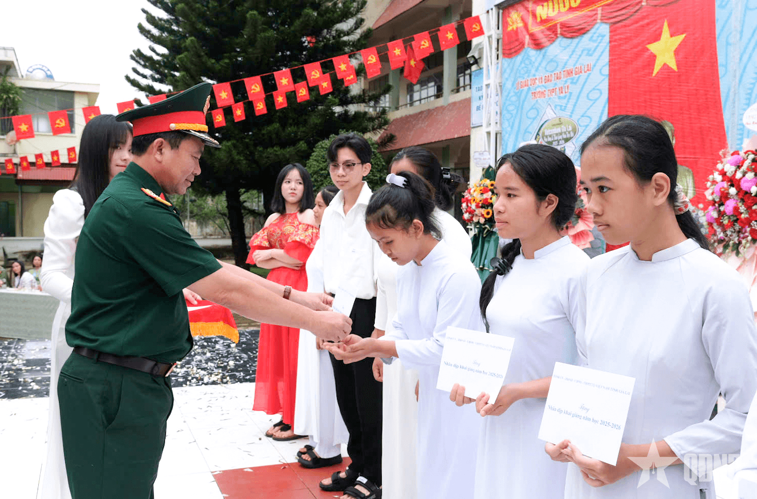 Gia Lai: Hơn 760.000 học sinh phấn khởi bước vào năm học mới