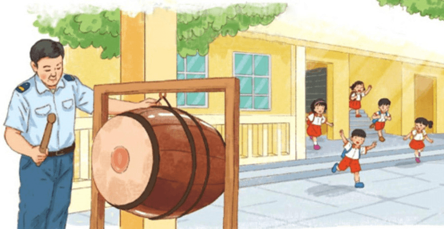 Âm vang trống trường và giấc mơ màu áo lính