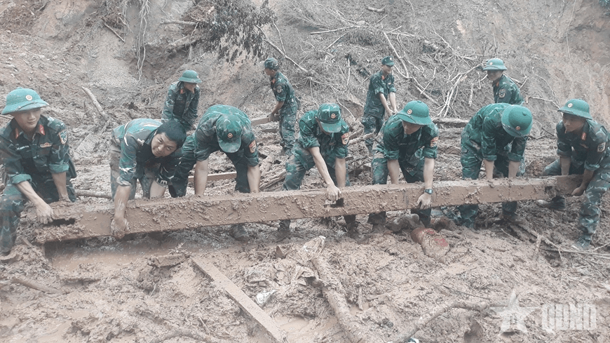Hiệu quả công tác dân vận - nguồn lực chiến lược xây dựng Quân đội vững mạnh toàn diện