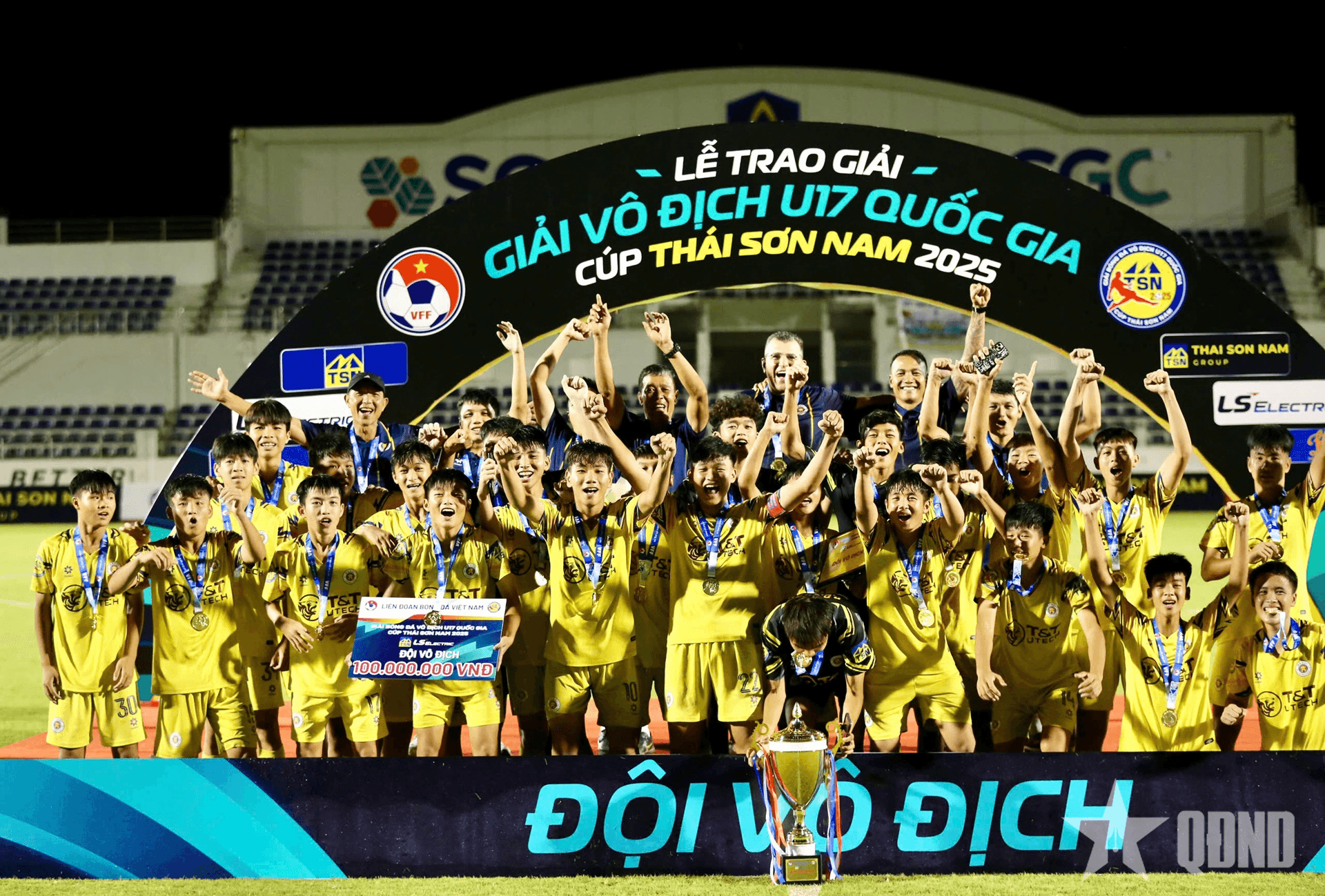 U17 Hà Nội vô địch quốc gia và hành trình bền bỉ đào tạo trẻ