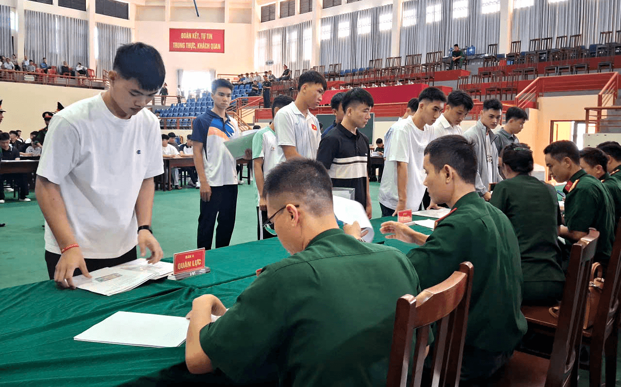 Niềm vui ngày nhập học