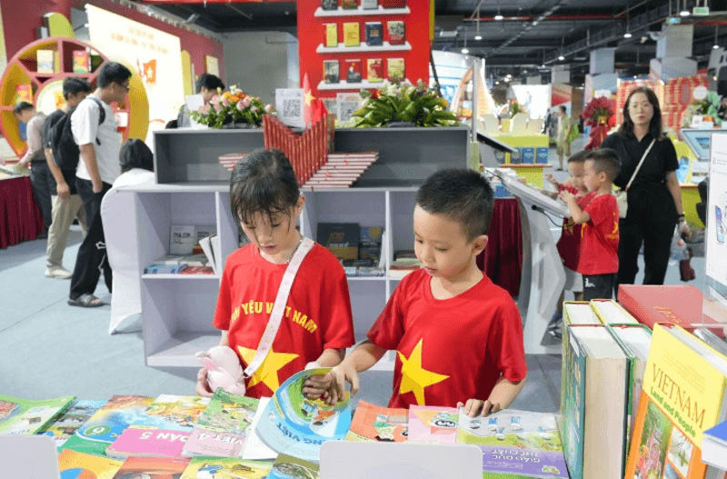 Niềm tin vào một bộ sách giáo khoa thống nhất