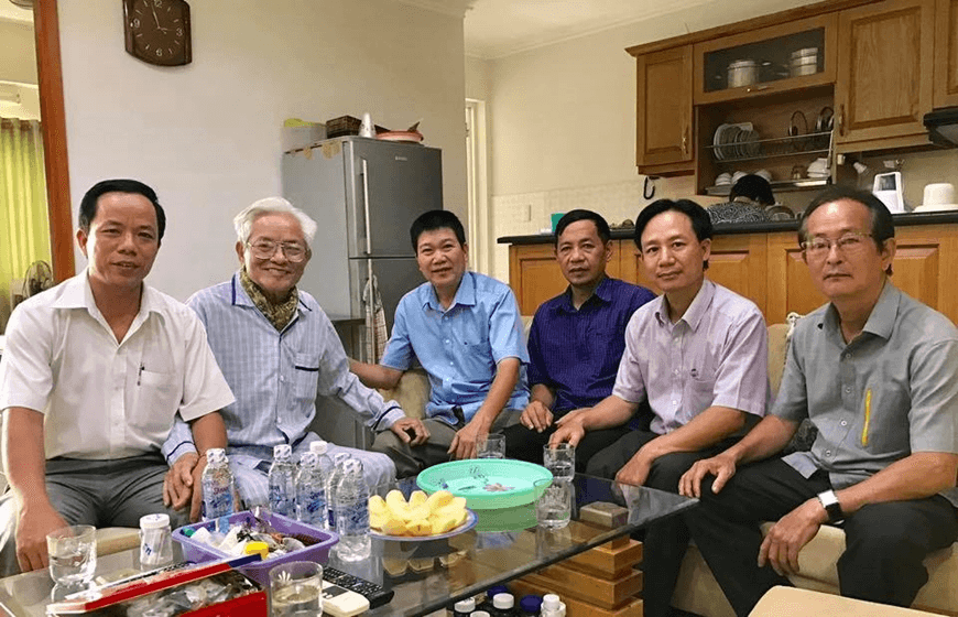 Nhà báo Nguyễn Hồng Phương - Cây bút sắc nhạy và lòng yêu nghề tha thiết