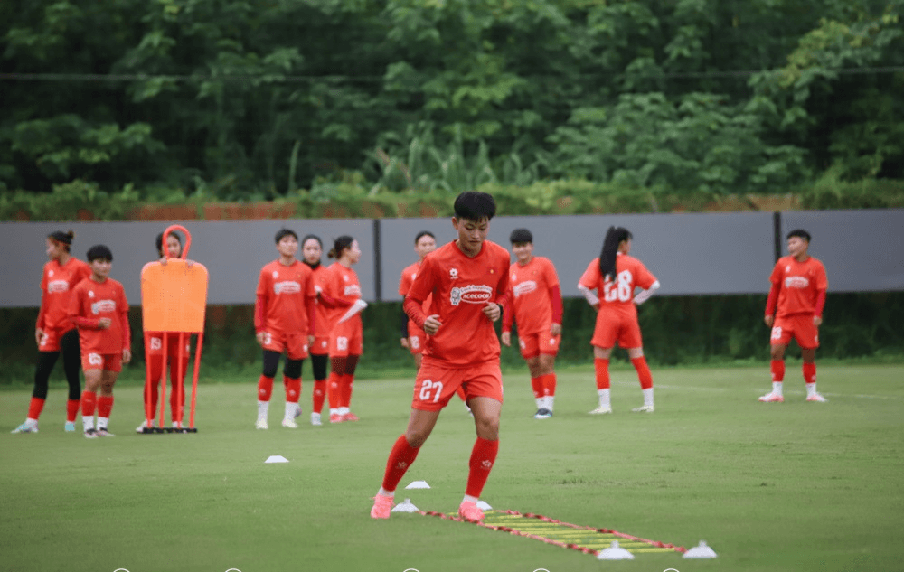 Đội tuyển nữ Việt Nam khởi động hành trình “săn vàng” SEA Games 33
