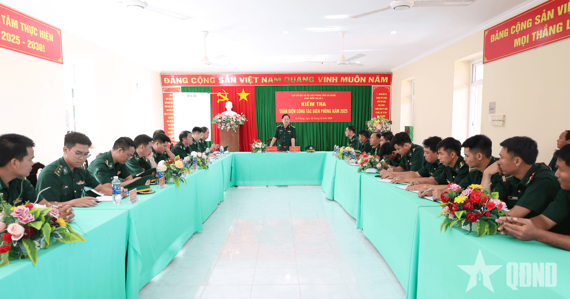 An Giang: Thăm, động viên cán bộ, chiến sĩ Đồn Biên phòng Thổ Châu