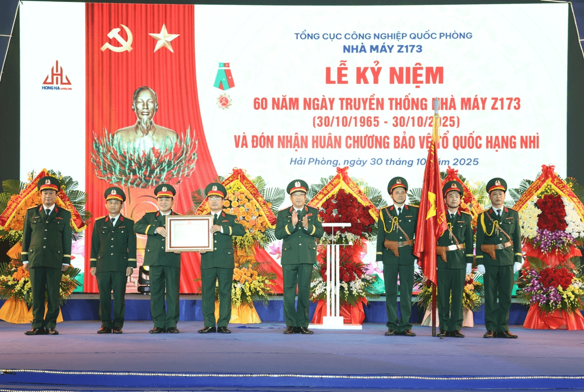 Nhà máy Z173 kỷ niệm 60 năm Ngày truyền thống và đón nhận Huân chương Bảo vệ Tổ quốc hạng Nhì