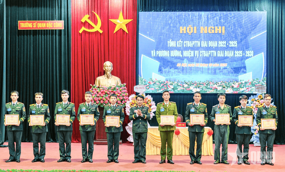Trường Sĩ quan Đặc công: Đoàn viên, thanh niên bản lĩnh chính trị đặc biệt vững vàng, ý chí quyết tâm đặc biệt cao