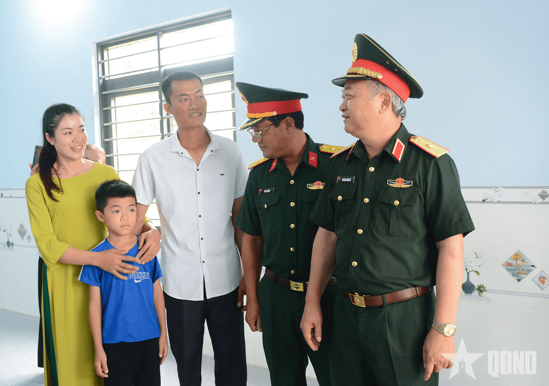 Bộ đội “bảy trăm mười” gắn bó với dân