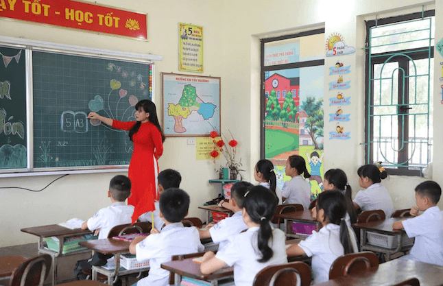 Tất cả nhà giáo đều được hưởng “hệ số lương đặc thù”