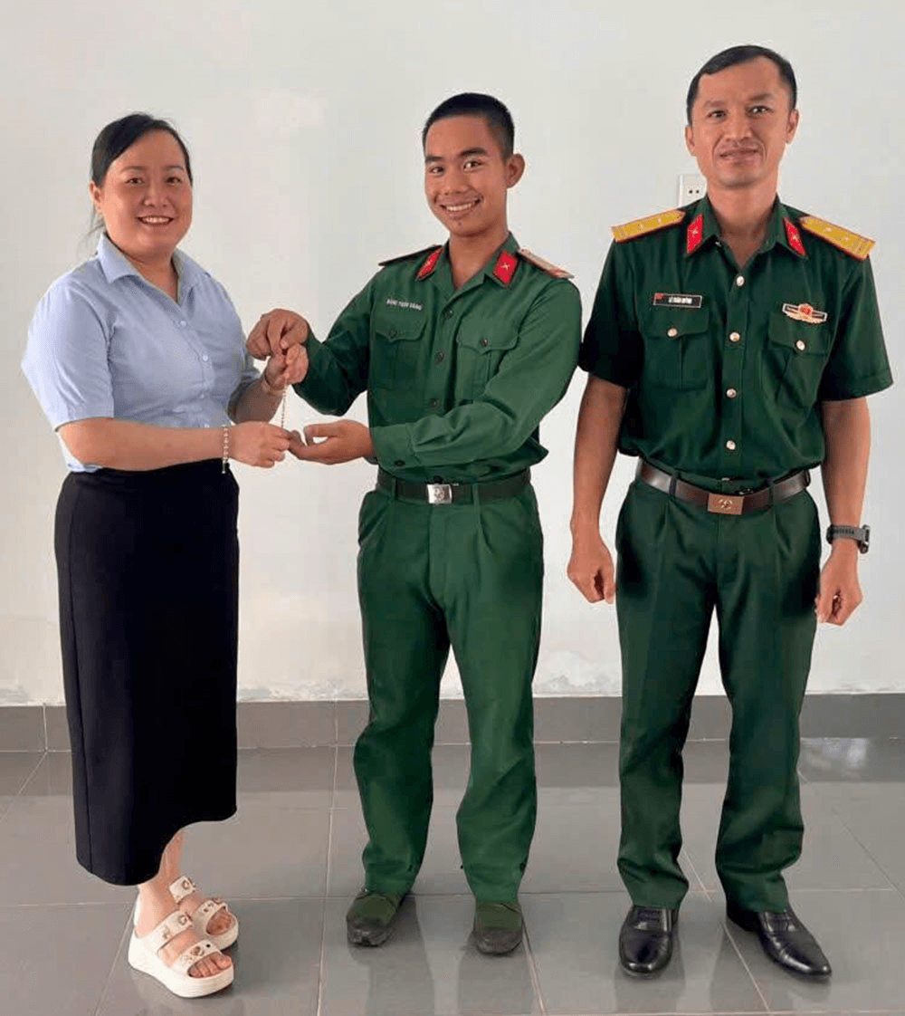 Hành động đẹp của Thượng sĩ Đặng Trần Vàng
