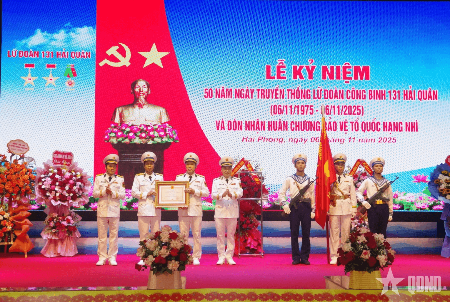 Lữ đoàn Công binh 131 Hải quân đón nhận Huân chương Bảo vệ Tổ quốc hạng Nhì