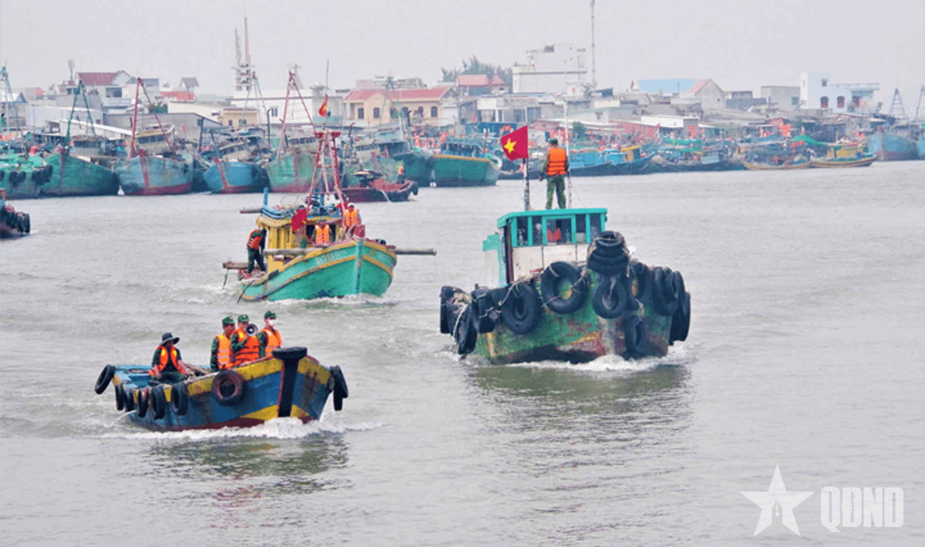 TP Hồ Chí Minh chủ động ứng phó bão số 13 và nguy cơ ngập úng nghiêm trọng