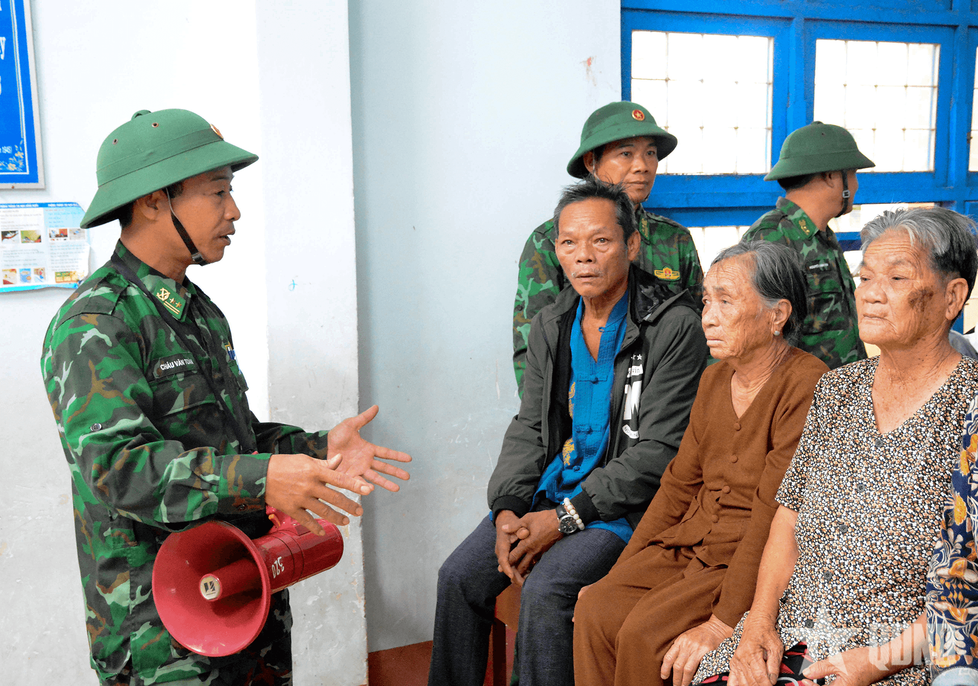 "Điểm tựa" an toàn của nhân dân trong bão số 13