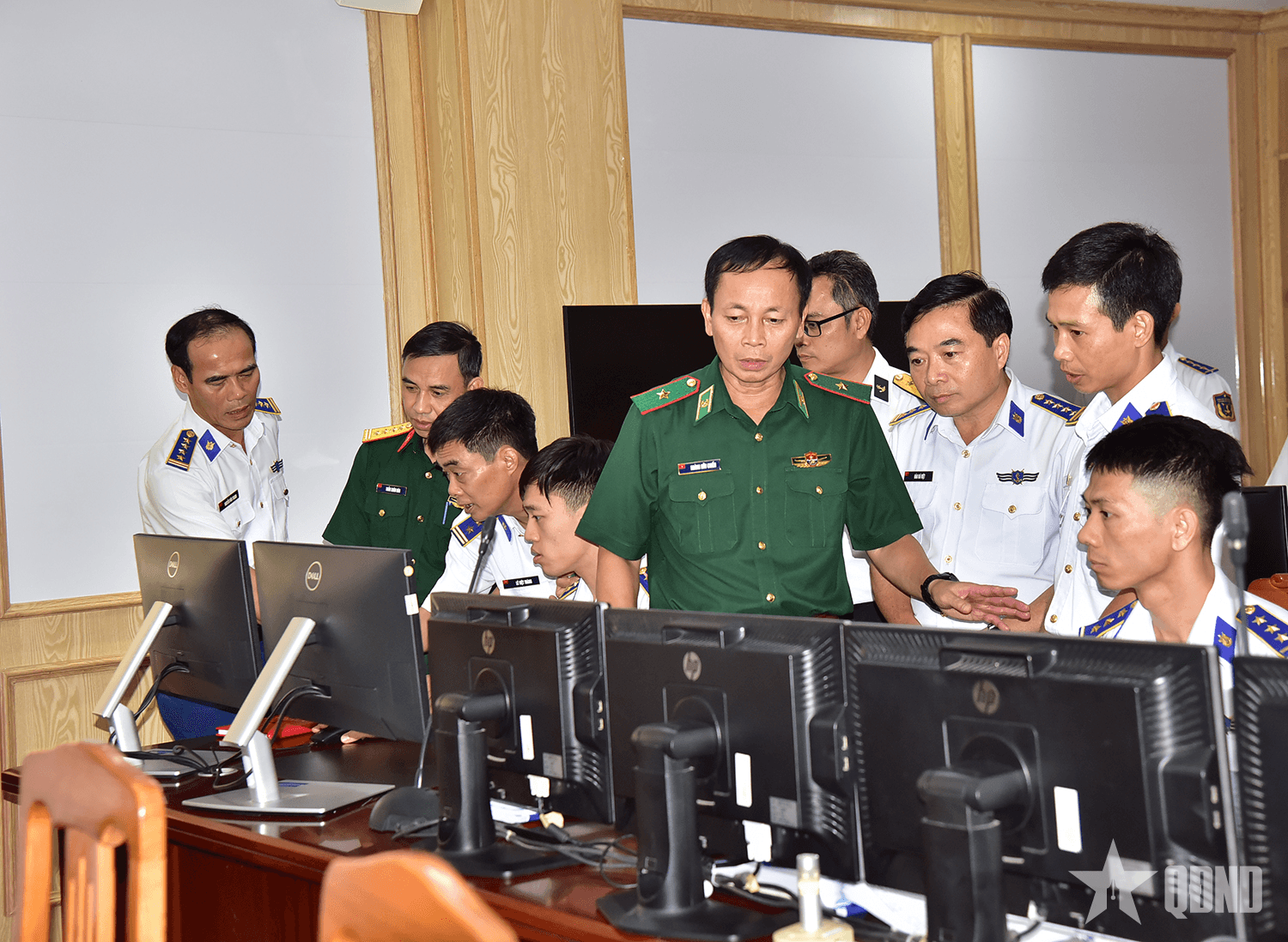 Đẩy mạnh chuyển đổi số trong phòng, chống khai thác IUU tại Vùng Cảnh sát biển 4