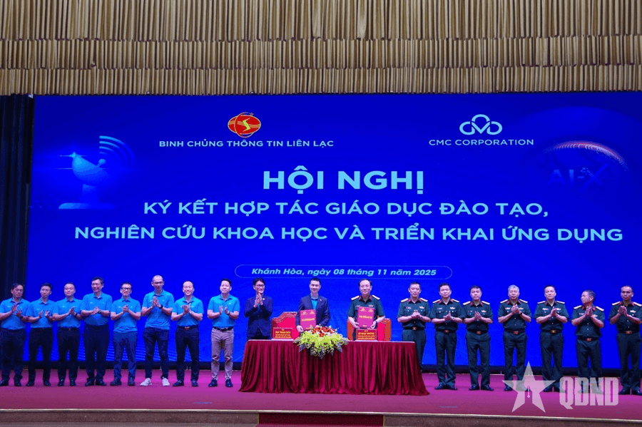 Binh chủng Thông tin liên lạc và Tập đoàn CMC ký kết thỏa thuận hợp tác