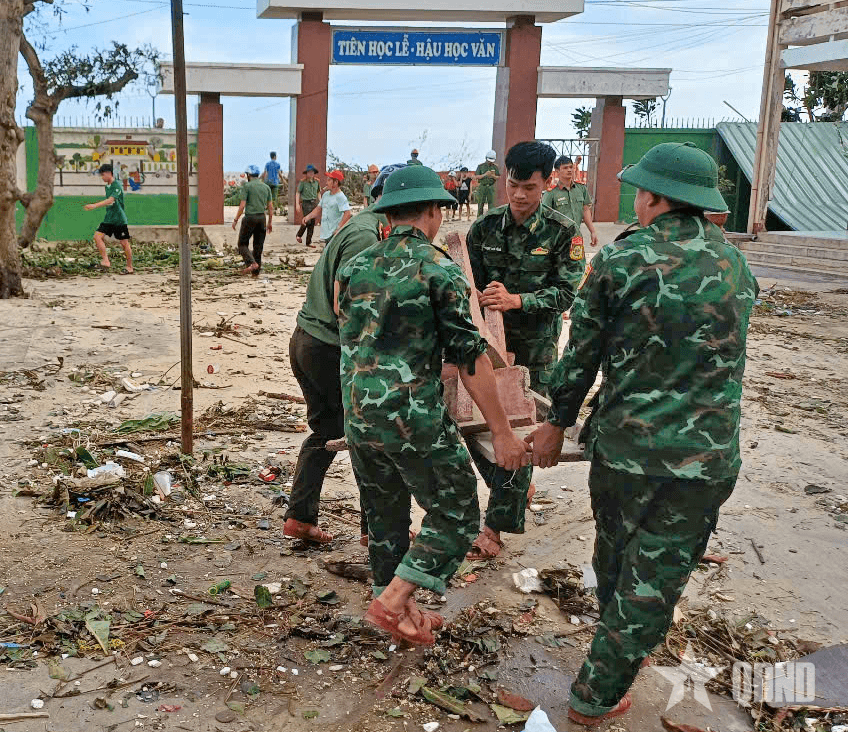 Đồn Biên phòng Nhơn Lý (BĐBP tỉnh Gia Lai): Giúp nhân dân khắc phục hậu quả bão số 13