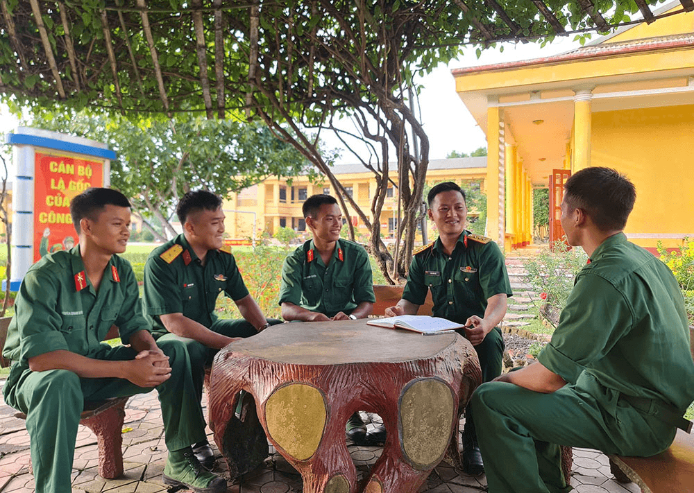 Phát triển Đảng cho chiến sĩ là người dân tộc thiểu số