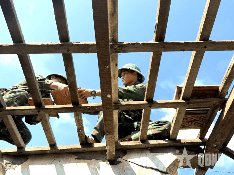 LLVT trên địa bàn Quân khu 5 nỗ lực giúp dân ứng phó với thiên tai dồn dập: Chủ động các phương án giúp nhân dân