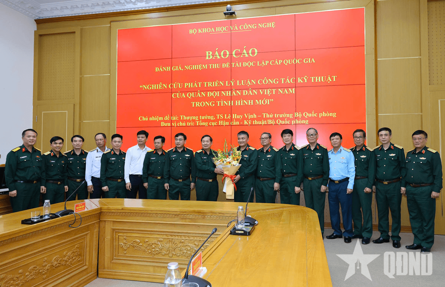 Hoàn thiện, bổ sung lý luận công tác kỹ thuật của QĐND Việt Nam