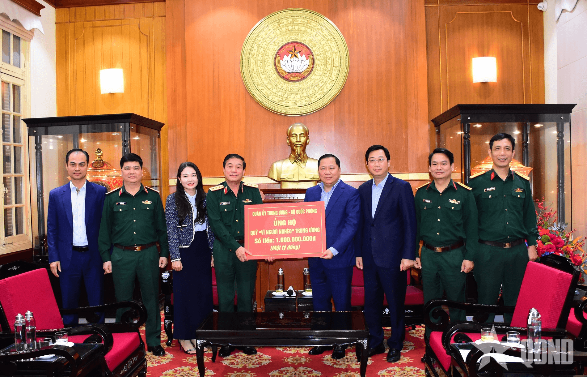 Quân ủy Trung ương, Bộ Quốc phòng trao kinh phí ủng hộ Quỹ “Vì người nghèo” Trung ương