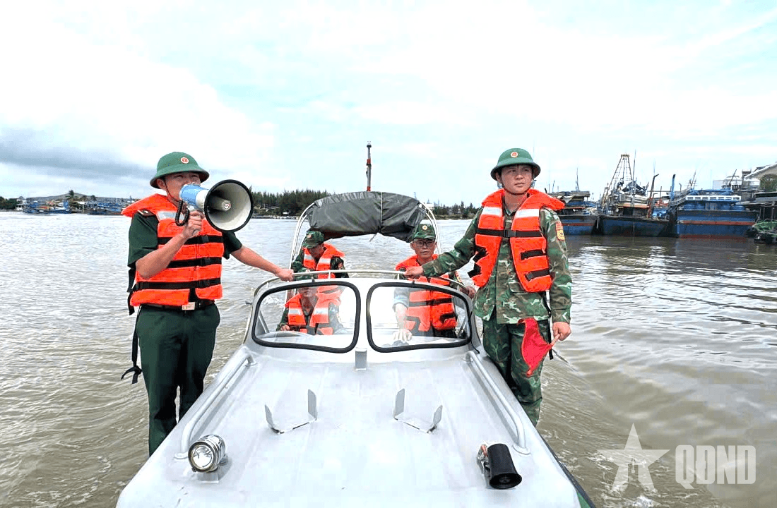 LLVT trên địa bàn Quân khu 5 nỗ lực giúp dân ứng phó với thiên tai dồn dập: Luôn chủ động để "sống chung" với bão, lũ