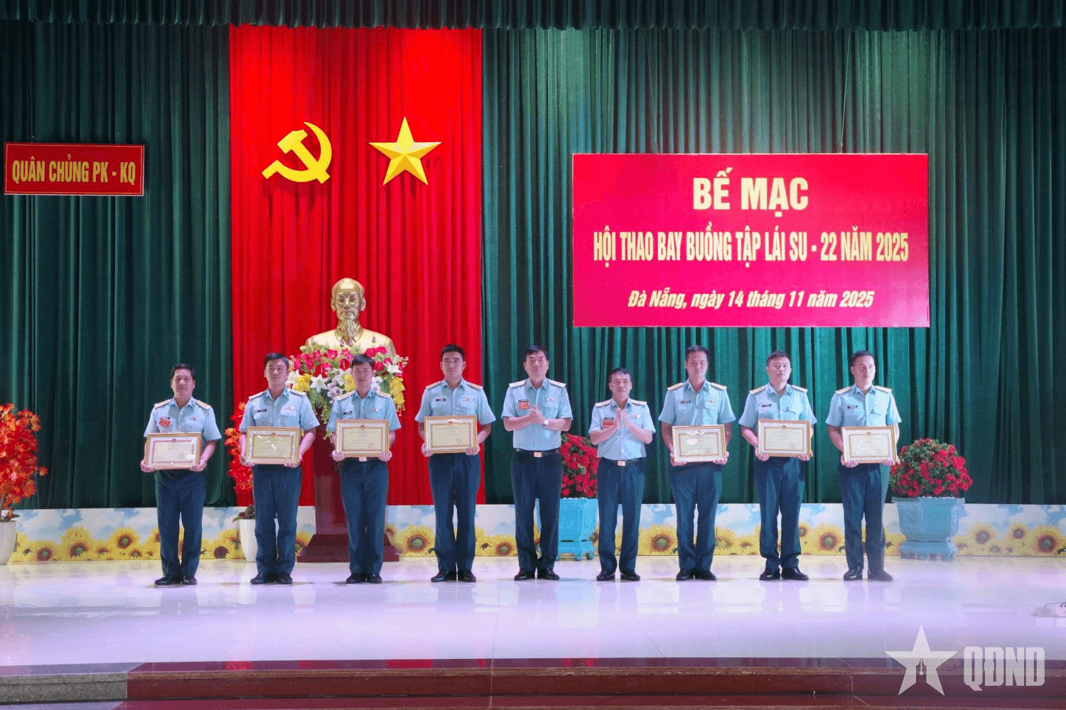 Quân chủng Phòng không - Không quân bế mạc Hội thao bay buồng tập lái máy bay Su-22 năm 2025