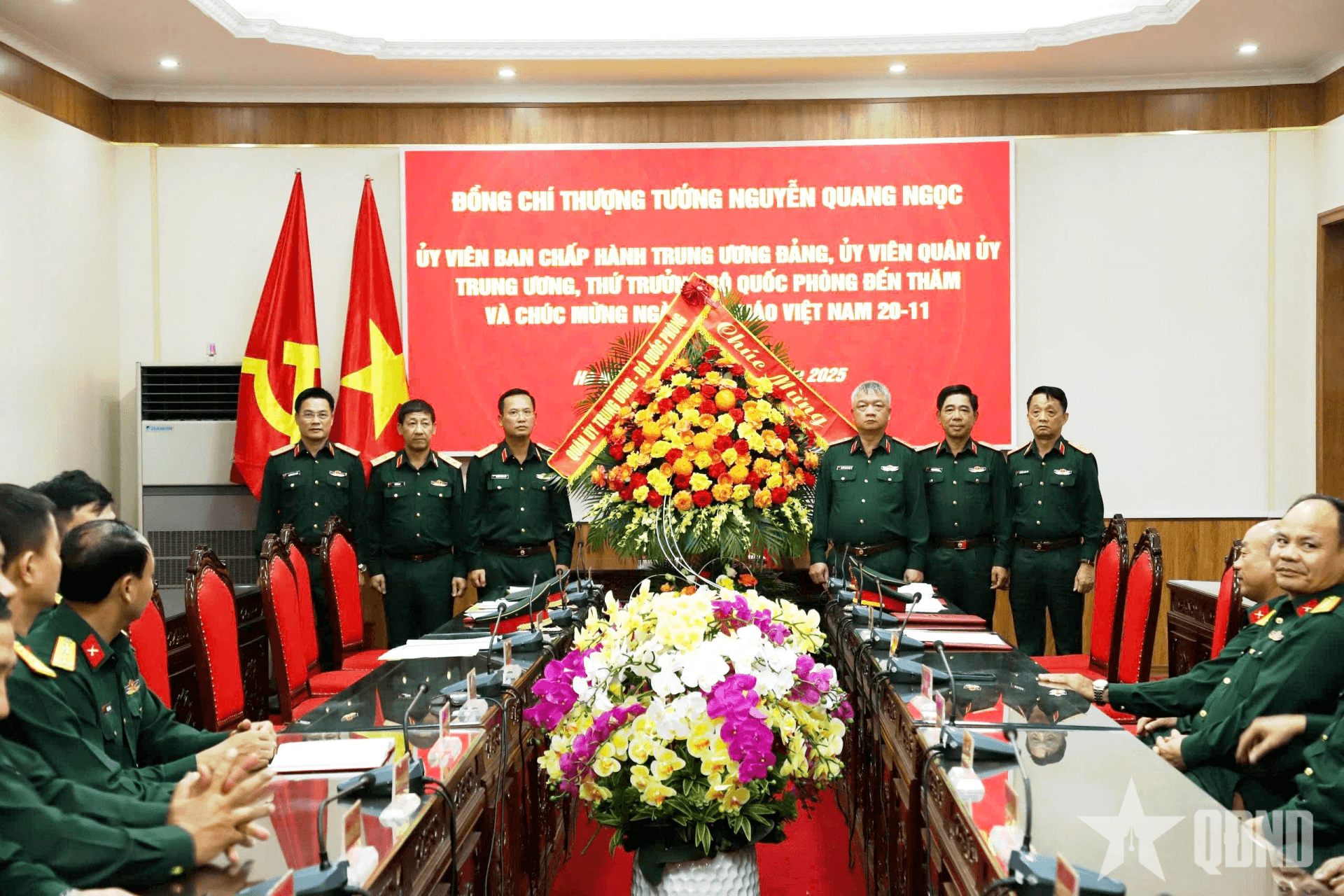 Thượng tướng Nguyễn Quang Ngọc chúc mừng Trường Sĩ quan Lục quân 1 nhân Ngày Nhà giáo Việt Nam