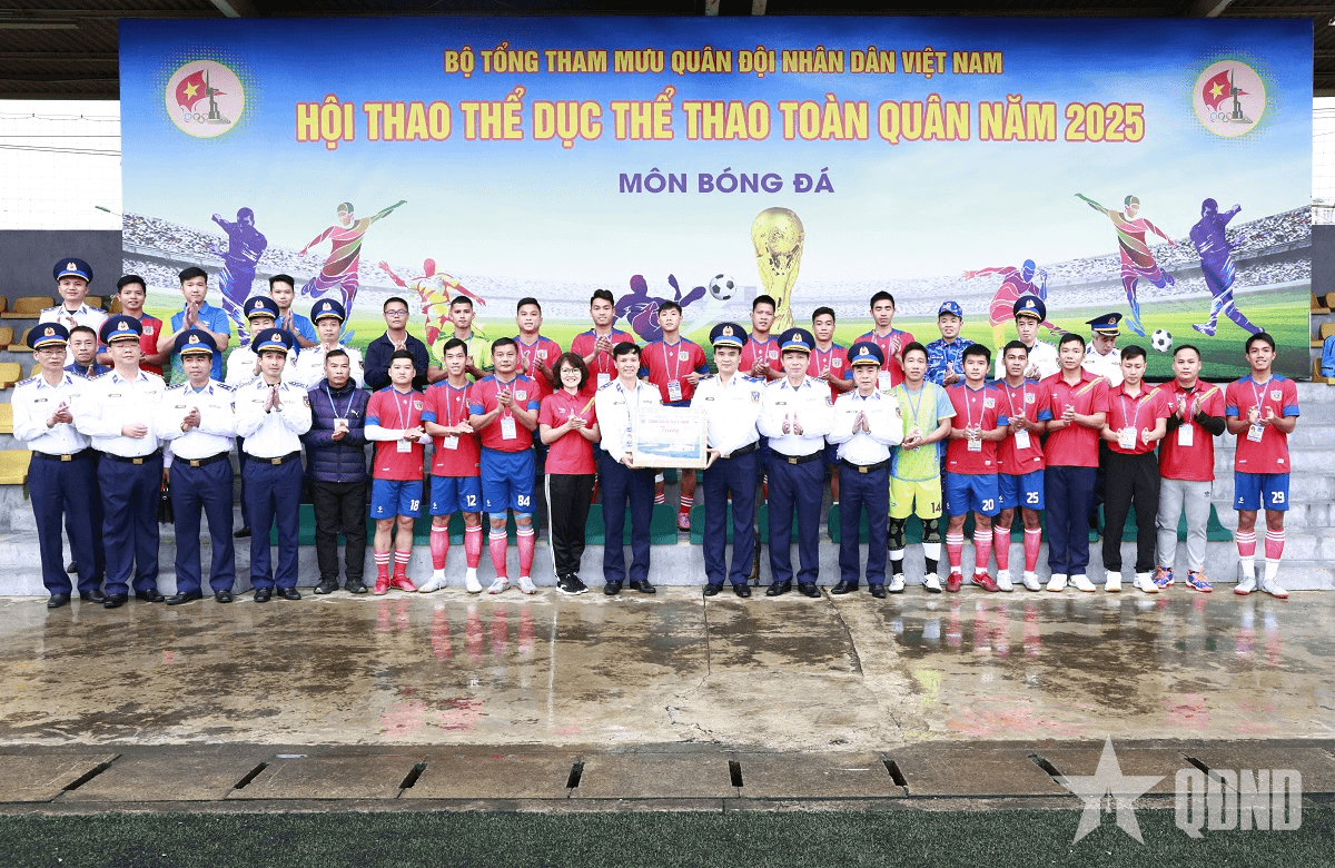 Động viên đoàn Cảnh sát biển tham gia hội thao thể dục - thể thao toàn quân