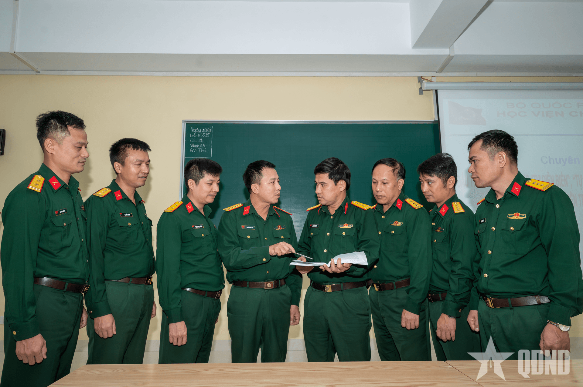Chuyện về những người thầy “truyền cảm hứng” ở Học viện Chính trị